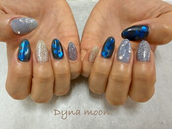 ダイナ ムーン(Dyna moon.)/ブルーハートネイル