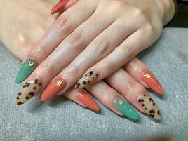 アニマル柄ネイル