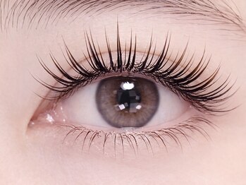メガミ アイラッシュラウンジ(MEGAMI EYELASH LOUNGE)の写真/阪神尼崎でまつエク上手いと評判！人気サロンが贈る、あなただけのナチュラルデザインにうっとり♪