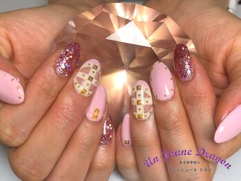 アン ジョーヌドラゴ/ピンク☆ブランド風ネイル