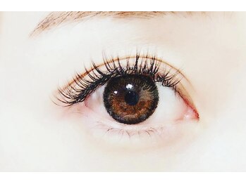 アール(R')/ボリュームラッシュ