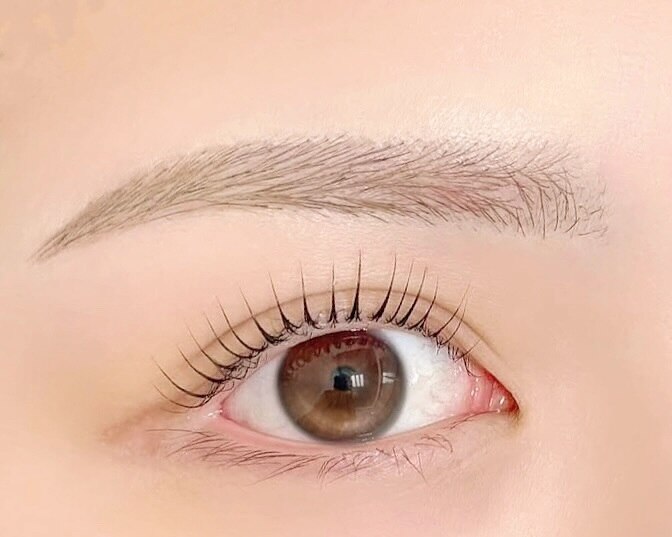 《NEW！セットメニュー☆》パリジェンヌラッシュリフト　＆　眉毛wax