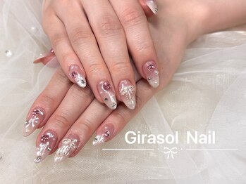 ヒラソルネイル(Girasol nail)の写真/短い爪も理想の長さ・形へ☆長さだしで憧れの指先に♪
