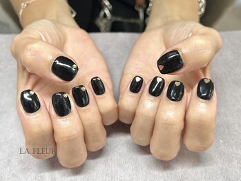 ラ フルール(La Fleur)/ネイルモデル simple asymmetry