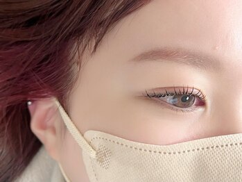 イチネ(ichine)の写真/「まつげのダメージを極力抑えたいあなたに」栄養たっぷり/毛質改善/高持続 【ダメージレスまつげパーマ】