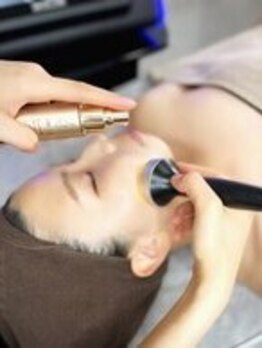 ルーロ サロン(LooLo salon)の写真/次世代小顔マシン"サーマルフラクショナル"取り扱い◇高周波レーザーで究極の小顔を手に入れる★駐車場有