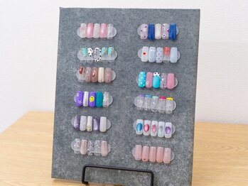 ルーナカランテ(Luna calante)の写真/都度更新される定額ネイルデザイン♪過去のデザインも選べるから、好みにぴったりのネイルも見つけやすい☆