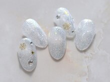 ルシェルアイ/雪の結晶☆水光マグネット☆白