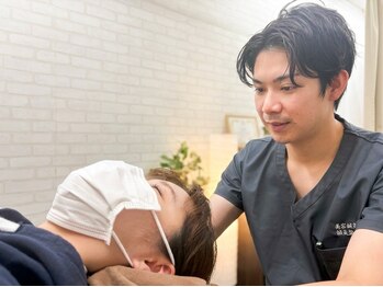 鍼灸整体院 裕歩 吹田岸辺/産後骨盤矯正/自律神経/姿勢矯正/肩こり/腰痛の写真/むくみ・たるみ・エラ張り感にアプローチ。フェイスラインを整え、すっきり見える小顔印象へ導きます！
