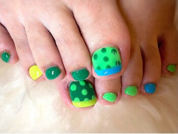 アミュリー ネイル アトリエ(Amury nail atelier)/ドット カラフル 韓国 フレンチ