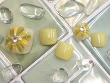 アンティム(Intime)/ぷっくりフラワーデザイン