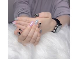 黒フレンチ×ミラーパウダー