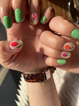 テンネイル(ten. nail)/ワンカラー+アート2本ずつ