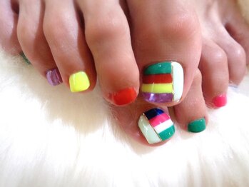 アミュリー ネイル アトリエ(Amury nail atelier)/ジオメトリック ボーダー 大人