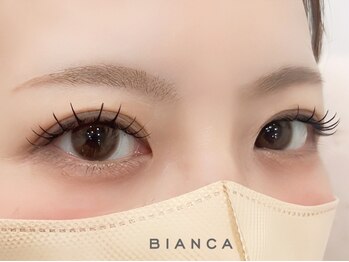 ビアンカ 長津田店(Bianca)の写真/まつエク派の方に◎こだわり素材で柔らかなつけ心地♪LEDエク導入！眉毛との同時施術も◎