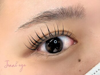 ジェニーアイ あべの店(Jennieye and)の写真/【人気NO,1】下がりがちなまつ毛もパリジェンヌで根本からグイッと立ち上げ！自まつ毛を自然に長く♪