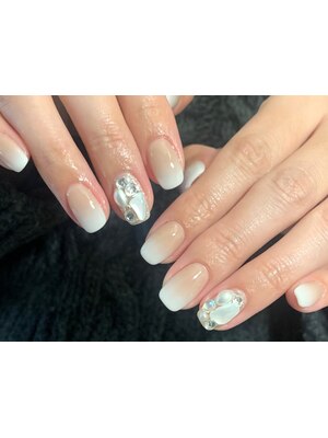 private nail salon BLEND