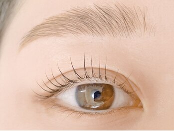 アッドワン(add+one)の写真/大人女性のお悩みにも対応♪目の形/左右差/まぶたの重みなどお顔全体の骨格を見極めあなただけのお目元に◎