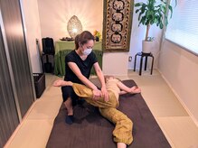 柔軟性を高めて疲れにくいカラダ作り◎程よい力加減でぐいっと♪