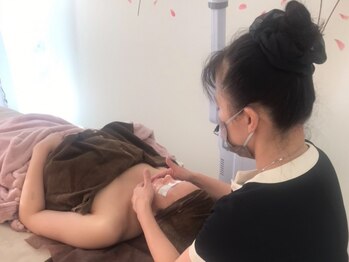 美肌工房きれい屋の写真/【中々解消しない日々の辛い首肩コリへ】当店おすすめフェイシャルリンパマッサージですっきり体へ♪