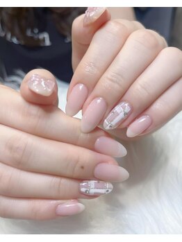 ララアンジュ(LaLa-Ange)/白チェックネイル