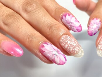 サロンドフォーエイチ(salon de 4H)/奥行き感フラワーネイル