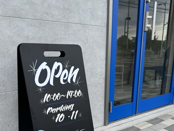 エムスリー(M3)/駐車場10、11です。