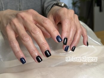 シェノエ ネイルズ(Chenoe Nails)/ネイビーブラックワンカラー