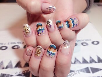 トータルサロン 白べぇーっ プラス/スタッフネイル!