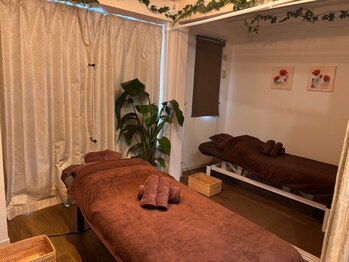 サロン ルポ(salon repos)の写真/【ベッド２つの隠れ家サロン★】カップルやお友達とペア割でお得に極上のホットストーンリンパを♪