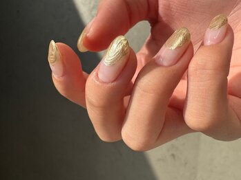 アレンジ(Arrange)の写真/日常に溶け込みながらも美しく。シンプルだからこそ際立つ、質感と奥行きのあるネイルをご提供。　