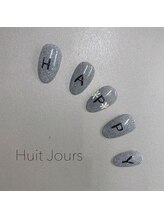 ユイットジョアーズ(Huit Jours)/フラッシュネイルでHAPPY