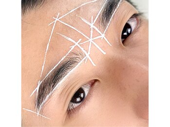 ブロウフィット 千葉店(BROWFIT)の写真/眉毛のバランスや形を整える事で一気に垢抜け！第一印象の清潔感が大幅UP◎