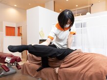 カラダファクトリー イオンモール多摩平の森店の雰囲気（【APバランス】首と骨盤へのアプローチで、バランスを整えます）