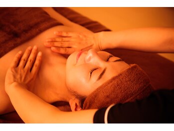 憩いサロン ユリ(yuri)/フェイシャル・肌質改善大宮店