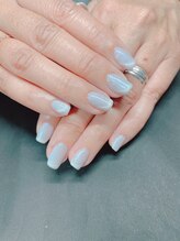 リマ(Lima)/初夏のマグネットネイル