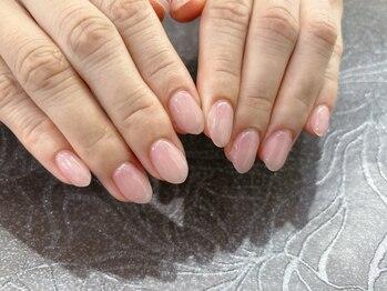 ウインド トータルビューティーサロン(WIND Total Beauty Salon)の写真/シンプルに美しく。11月の指先を彩る。肌なじみの良いカラーで、お仕事柄派手に出来ない方にも◎