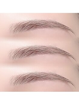 イー(iii)/アイブロウwax(アーチデザイン)