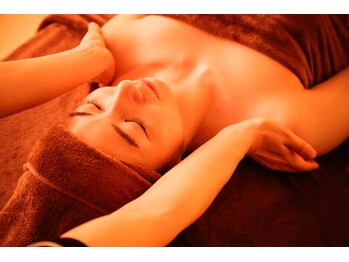 憩いサロン ユリ(yuri)/フェイシャル・肌質改善大宮店