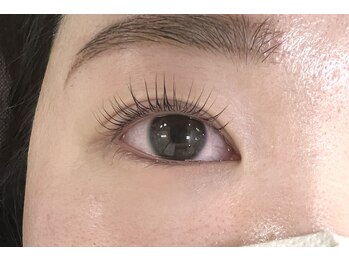 プラスアイ 銀座中央通り店/パリジェンヌ　担当：吉田