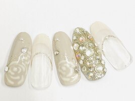 華やかビジューアート