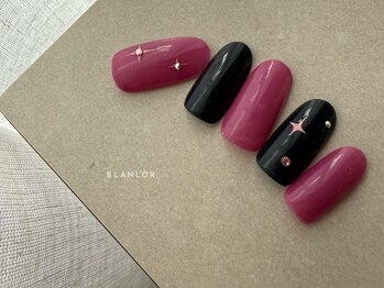 ブランロール 中目黒店(Blanl'or)/キラキラピンク×ネイビーネイル