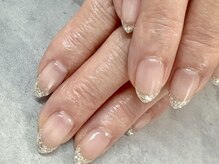 エヌドットプラスネイル(N.plus NaiL)/ガラスフレンチ風