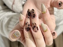 ブラソンネイル(Blossom nail)/レオパード×ゴールドアクセ