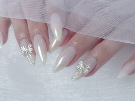 white mirror