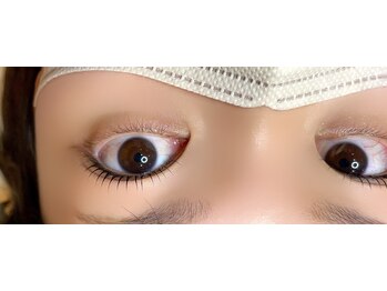 アブジー ヘア レボ(abbzi Hair Revo)/【MAI】まつ毛パーマ