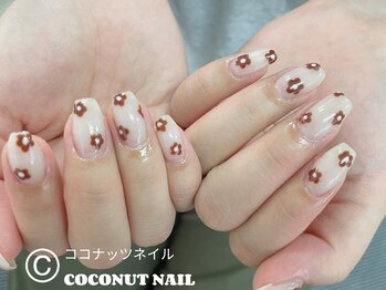 ココナッツネイル/秋ネイル 花ネイル