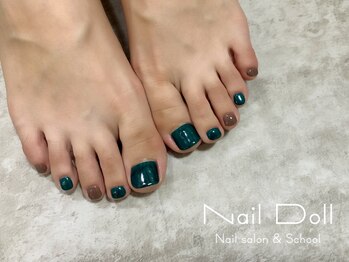 ネイルドール(Nail Doll)/フット 渋色フットネイル