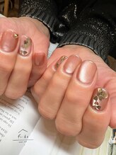 フィーカ(fi:ka)/ハートホロネイル　¥7800