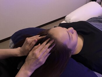 月のこころ 山形北店/前頭筋ほぐし